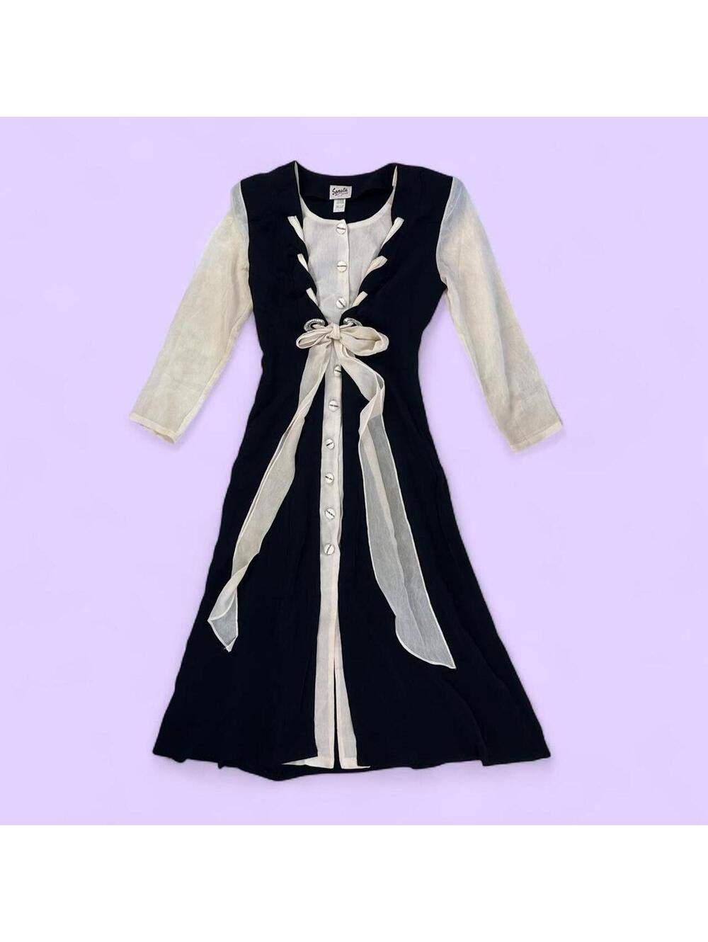 Sonata Fashion Vintage Black & Cream Long Sleeve Maxi Folk Dress - M